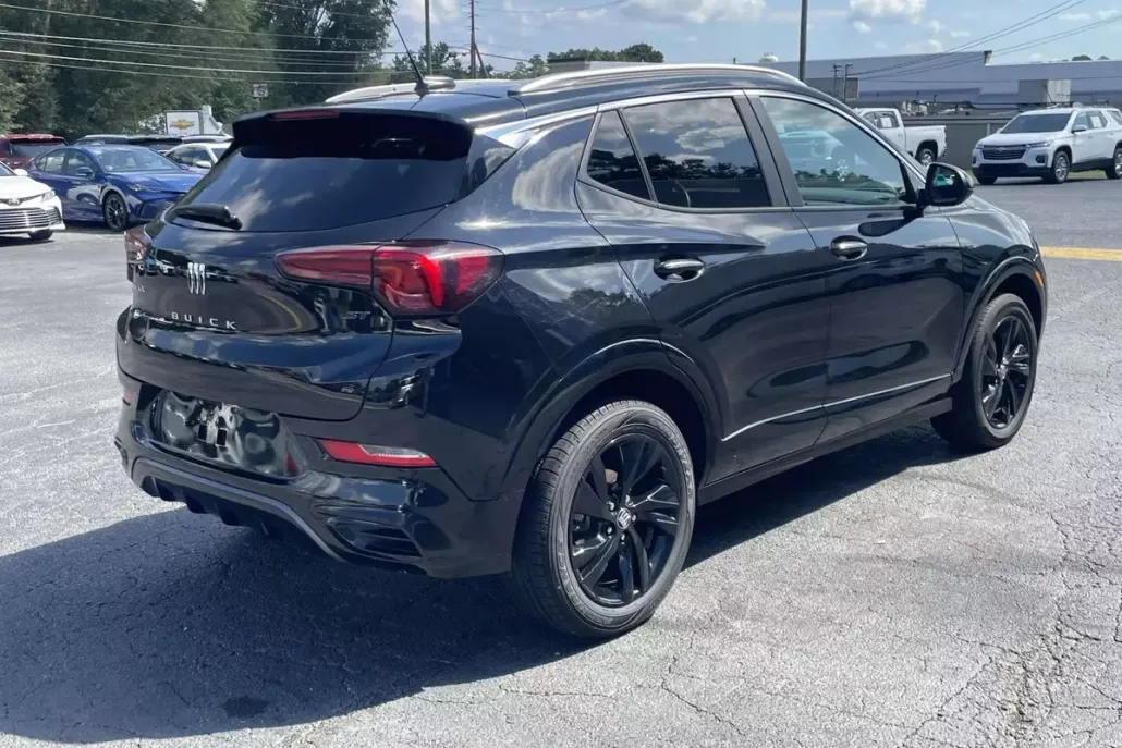 2024 Buick Encore GX Sport Touring photo 1