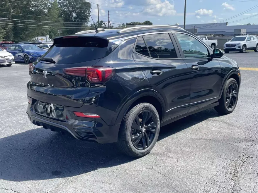 2024 Buick Encore GX Sport Touring photo 1