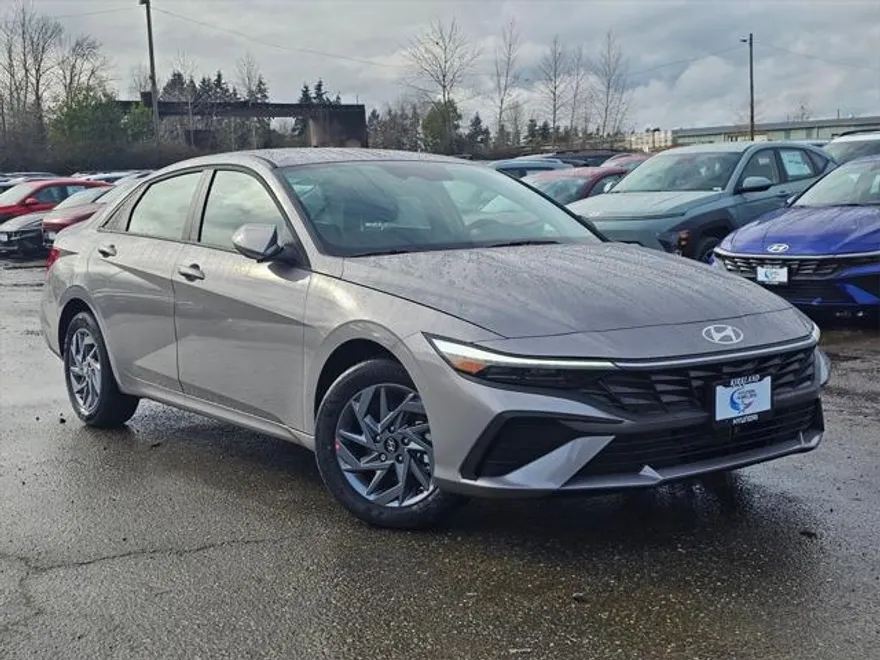 2025 Hyundai Elantra Hybrid Blue photo 1