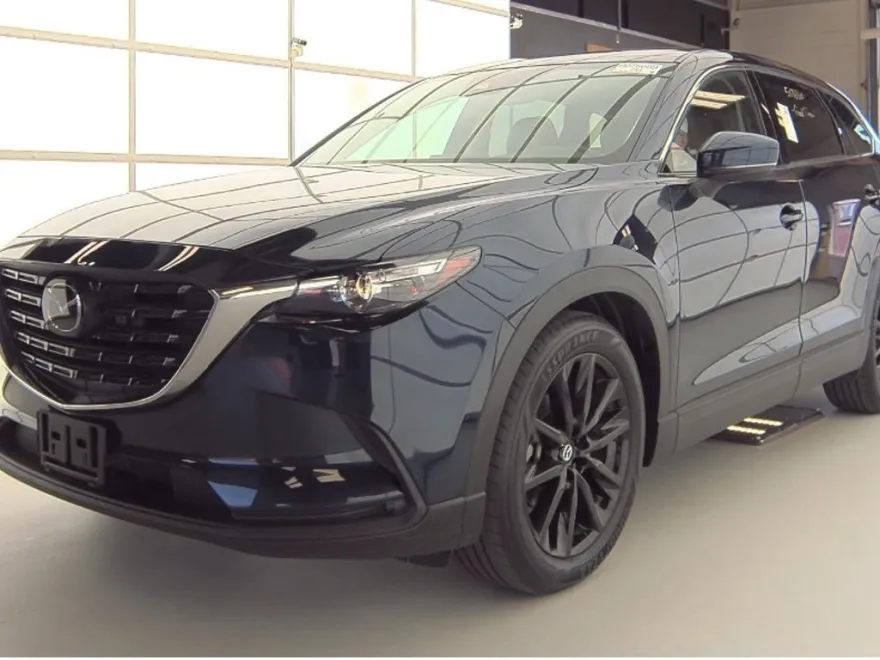 2023 Mazda CX-9 Touring photo 1