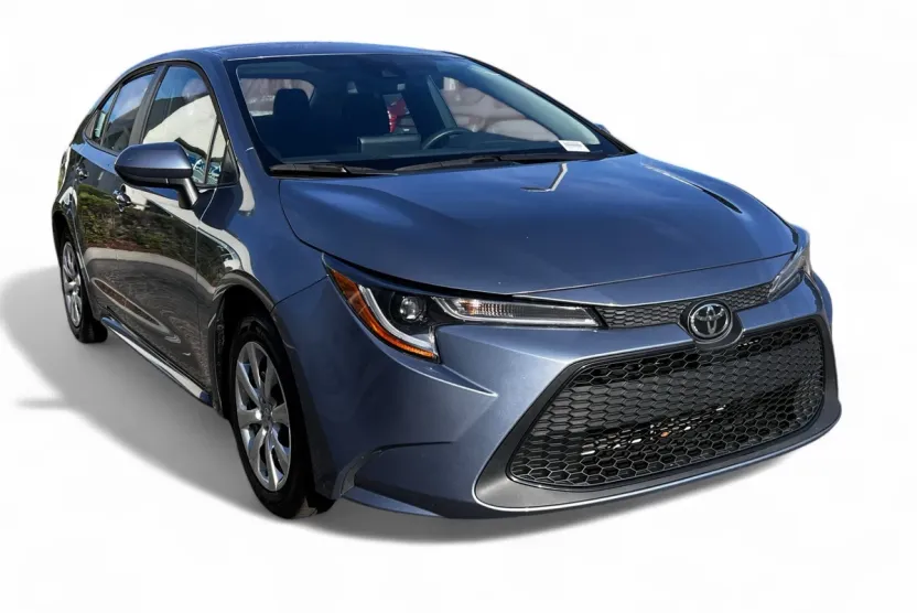 2022 Toyota Corolla LE photo 1