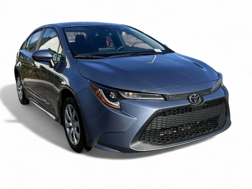 2022 Toyota Corolla LE photo 1