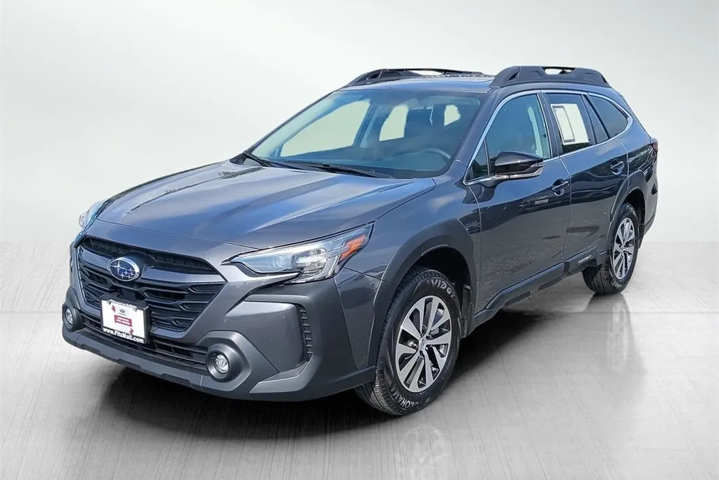 2025 Subaru Outback Premium photo 1