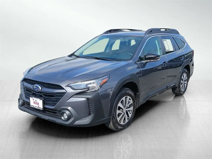 2025 Subaru Outback Premium photo 1