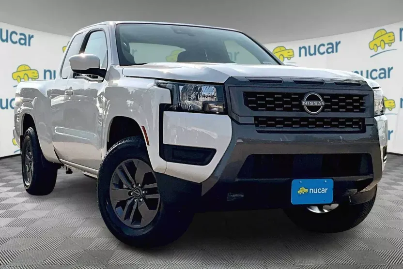 2025 Nissan Frontier SV photo 1