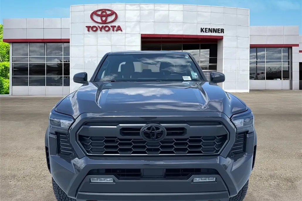 2024 Toyota Tacoma TRD Off-Road photo 1