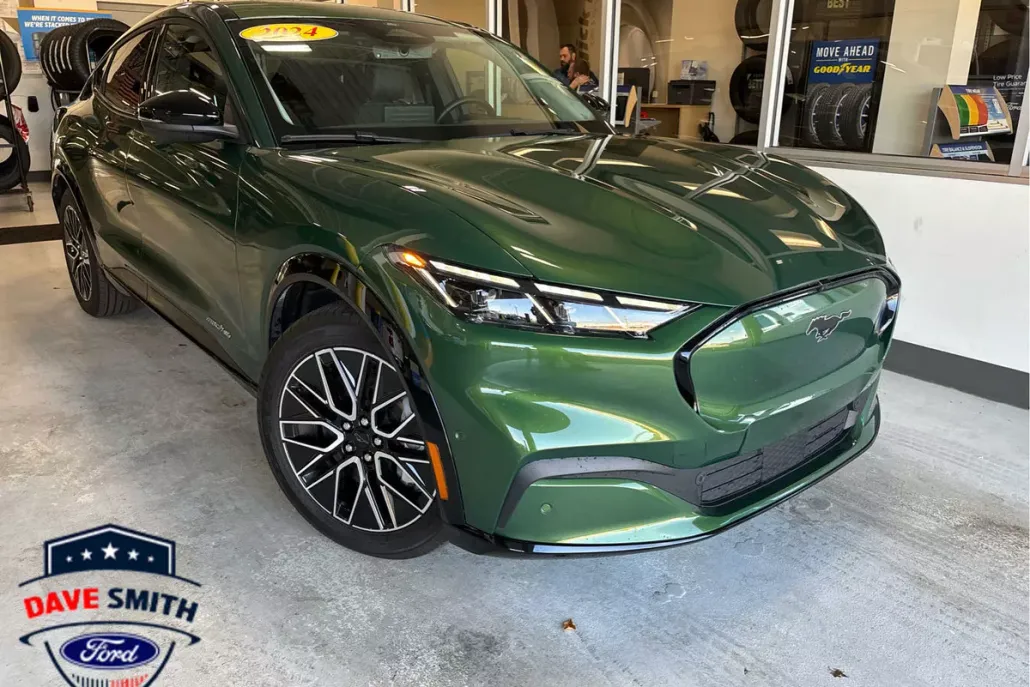 2024 Ford Mustang Mach-E Premium photo 1