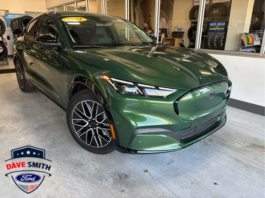 2024 Ford Mustang Mach-E Premium photo 1