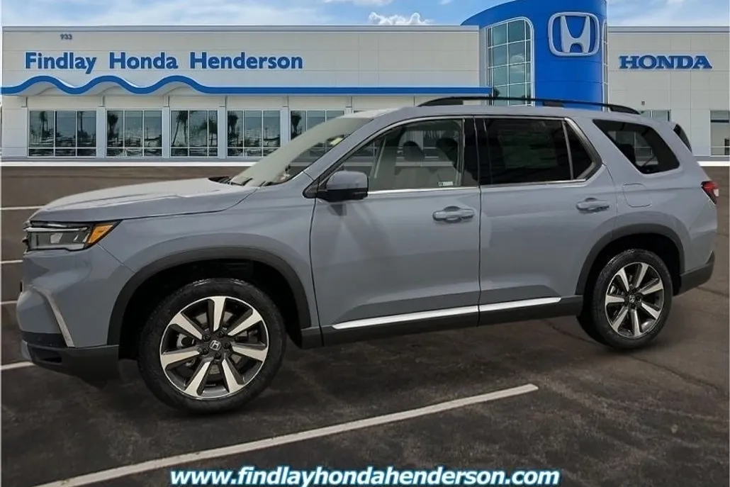 2025 Honda Pilot Touring photo 1
