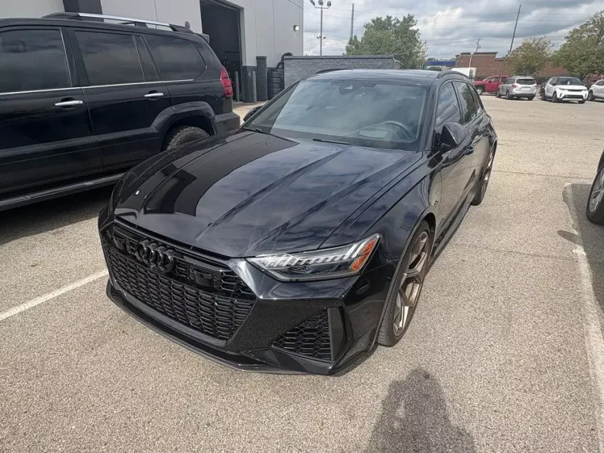 2024 Audi RS 6 Avant Base photo 1