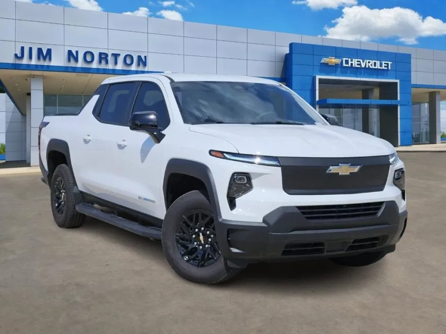 2024 Chevrolet Silverado EV Work Truck photo 1