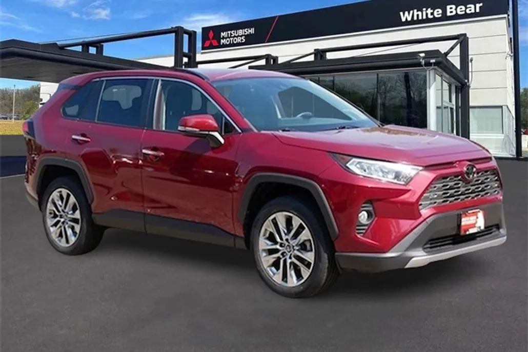 2019 Toyota RAV4 Limited photo 1