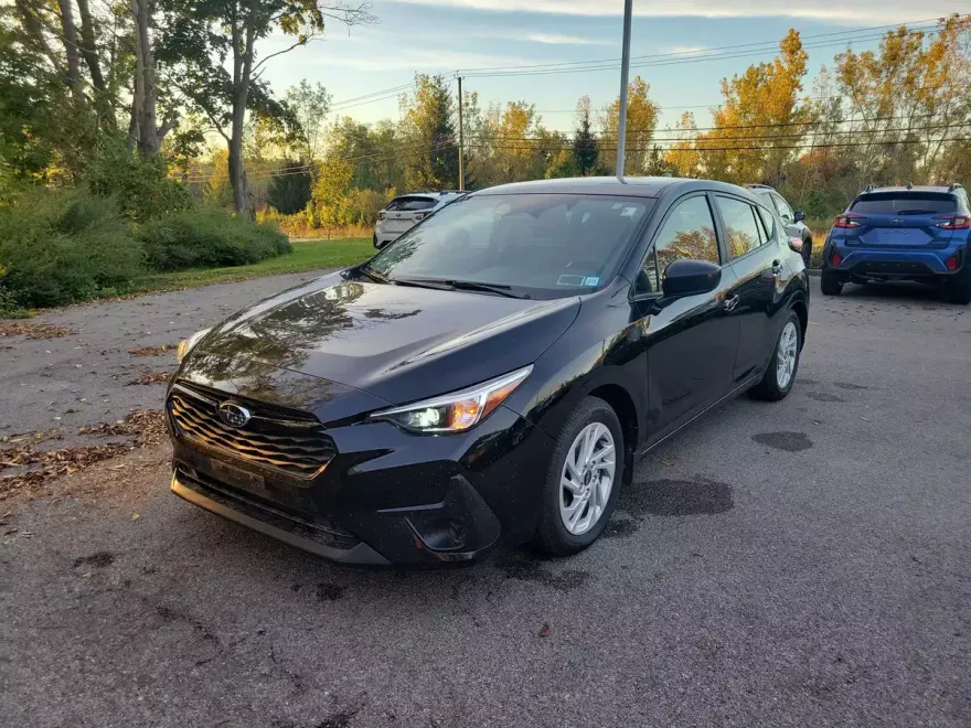 2024 Subaru Impreza Base photo 1