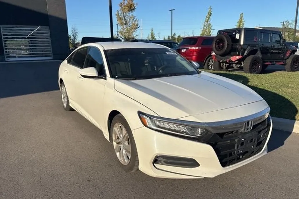 2019 Honda Accord LX photo 1