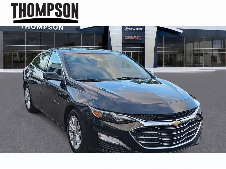 2024 Chevrolet Malibu 1LT photo 1