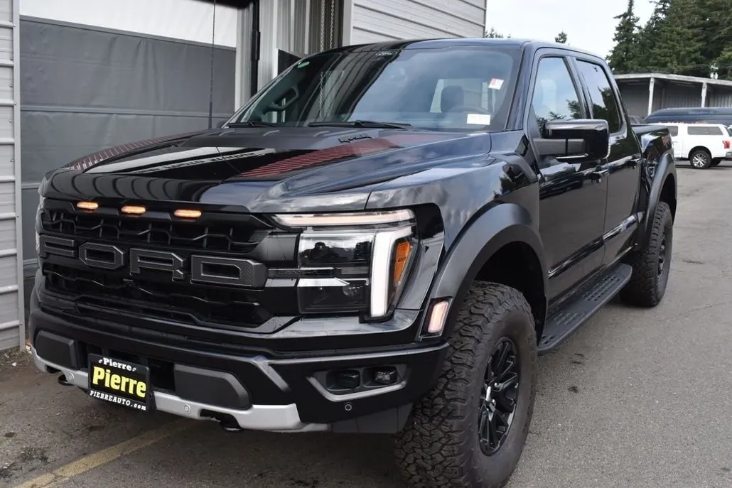2025 Ford F-150 Raptor photo 1