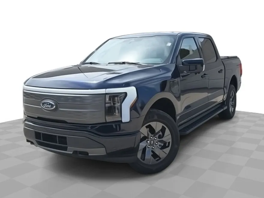 2023 Ford F-150 Lightning Lariat photo 1
