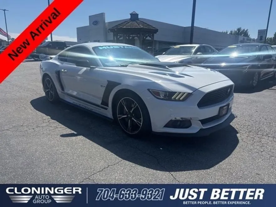 2017 Ford Mustang GT Premium photo 1