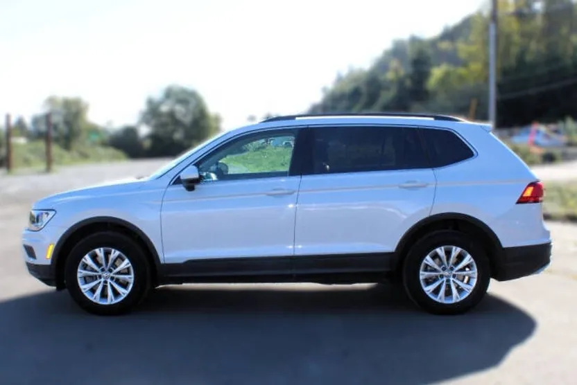 2019 Volkswagen Tiguan SE photo 1