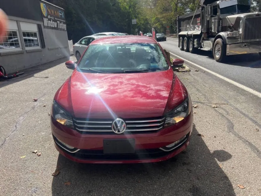 2015 Volkswagen Passat S photo 1