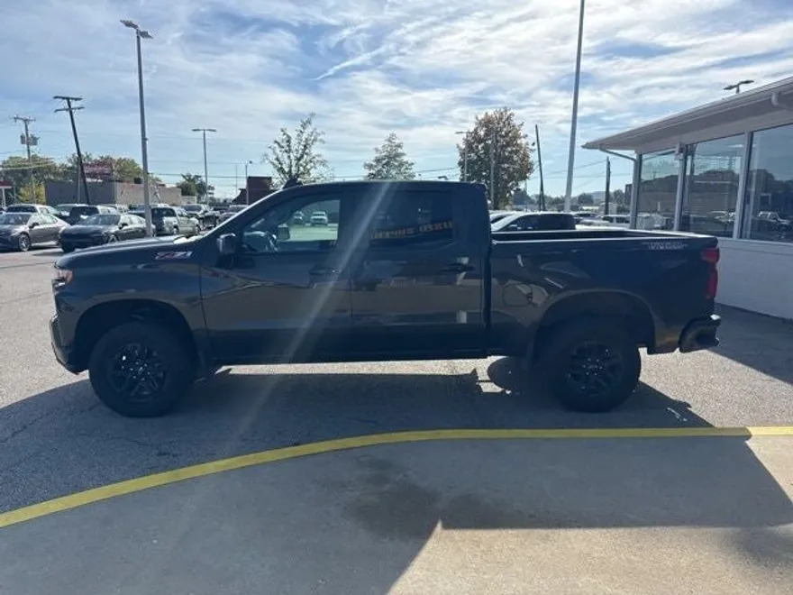 2022 Chevrolet Silverado 1500 LT Trail Boss photo 1