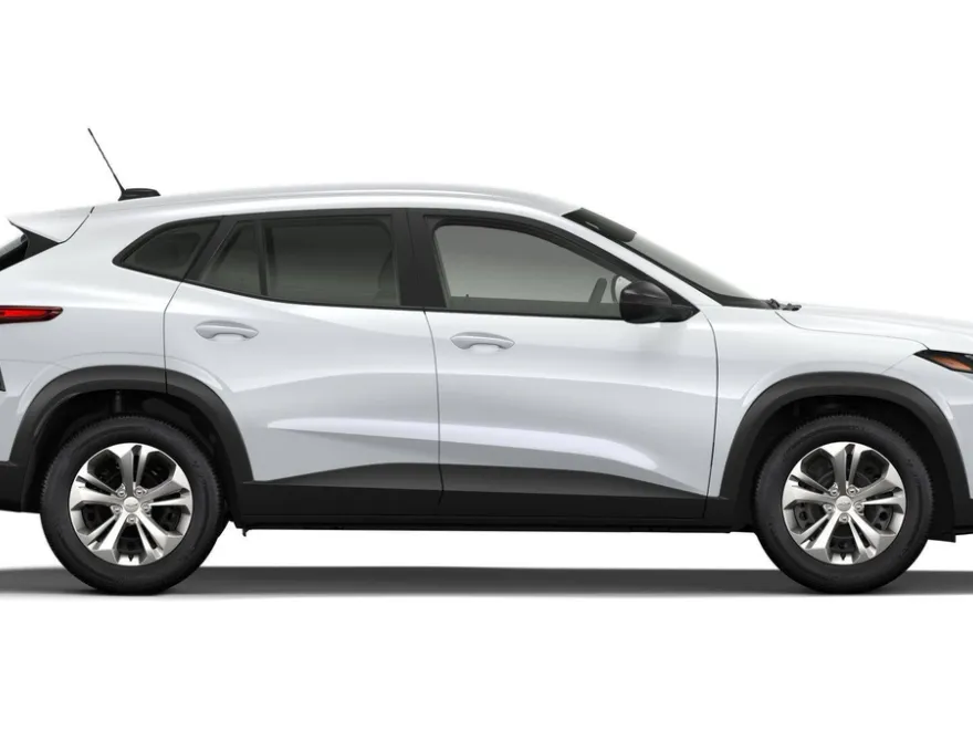 2026 Chevrolet Trax LS photo 1