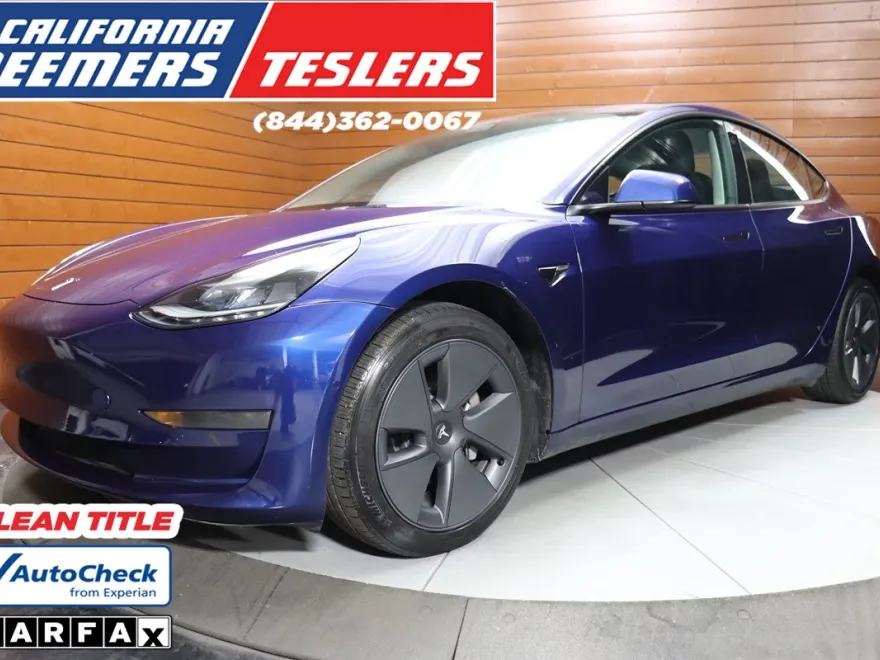 2022 Tesla Model 3 Long Range photo 1