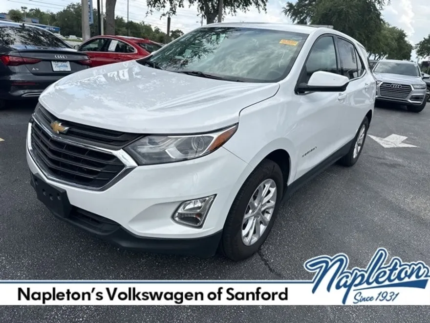 2020 Chevrolet Equinox LT photo 1