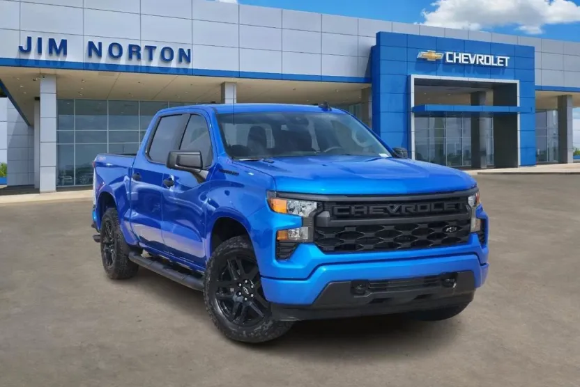 2026 Chevrolet Silverado 1500 Custom photo 1