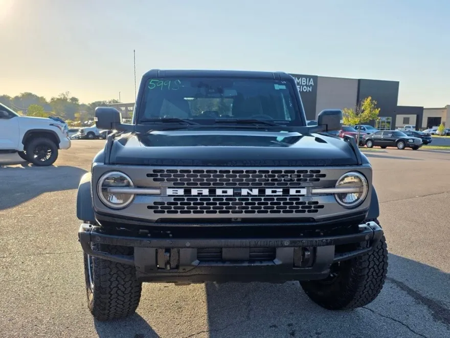 2025 Ford Bronco Badlands photo 1
