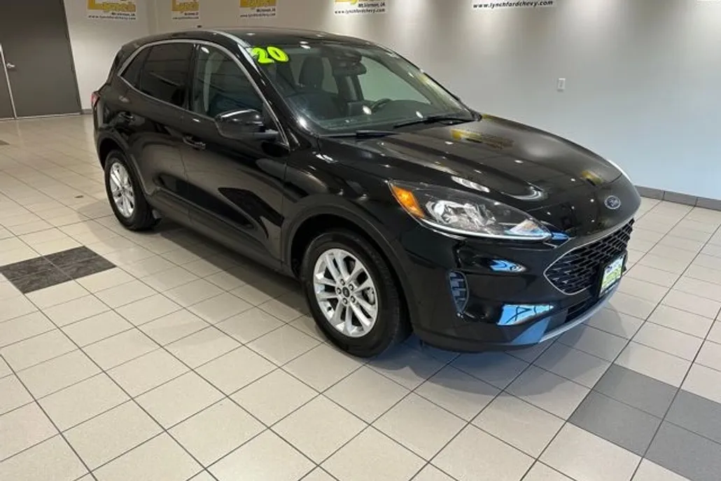 2020 Ford Escape SE photo 1