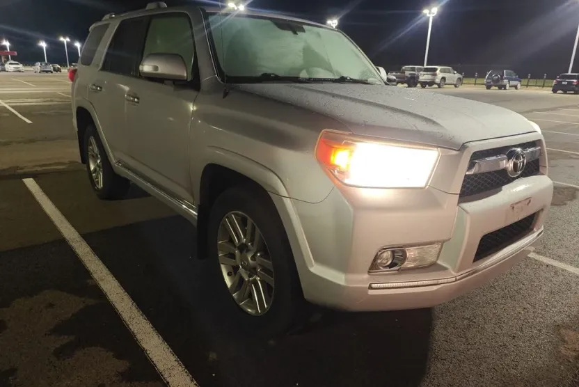 2012 Toyota 4Runner Limited photo 1