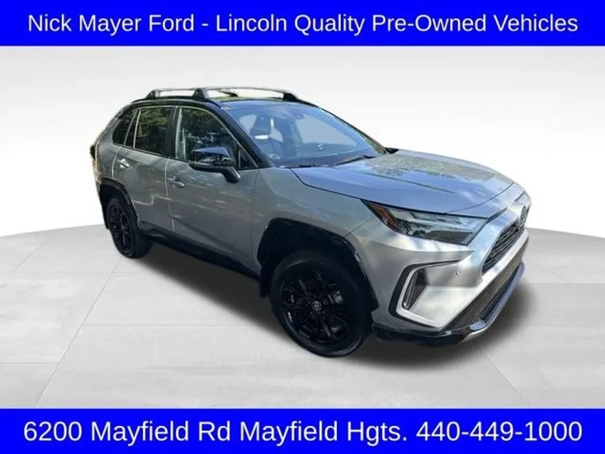 2024 Toyota RAV4 Hybrid XSE photo 1
