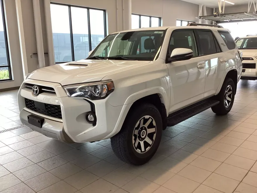 2024 Toyota 4Runner TRD Off-Road Premium photo 1
