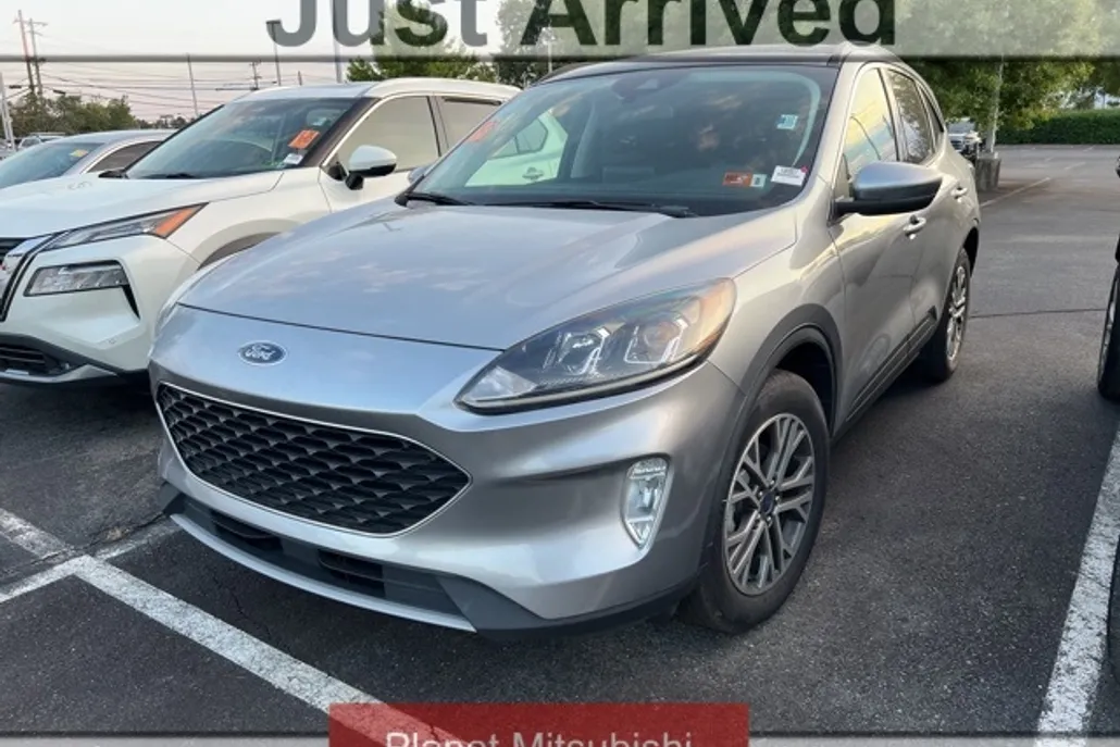 2021 Ford Escape SEL photo 1