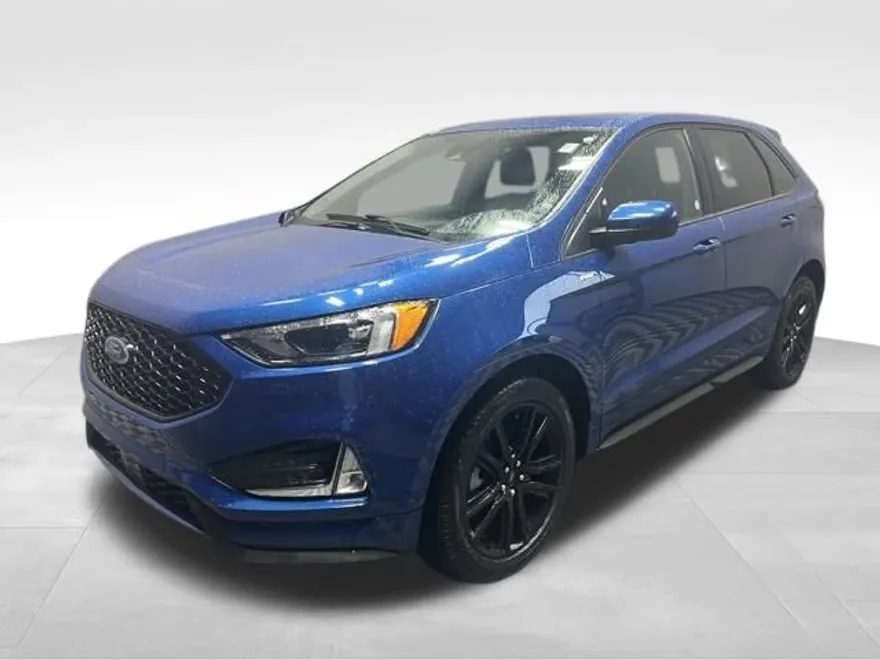 2024 Ford Edge ST photo 1