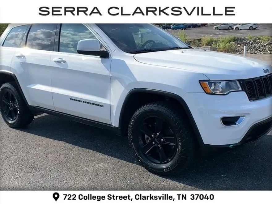 2021 Jeep Grand Cherokee Laredo photo 1