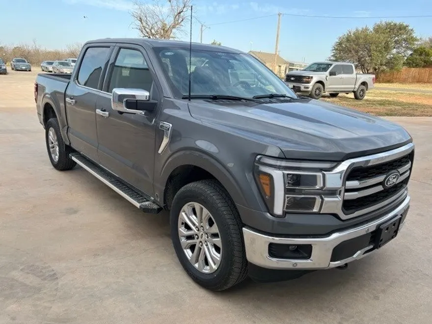 2025 Ford F-150 Lariat photo 1