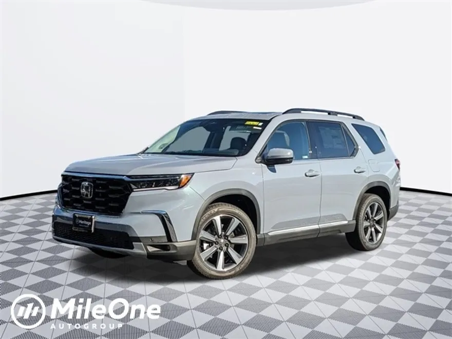 2025 Honda Pilot Touring photo 1