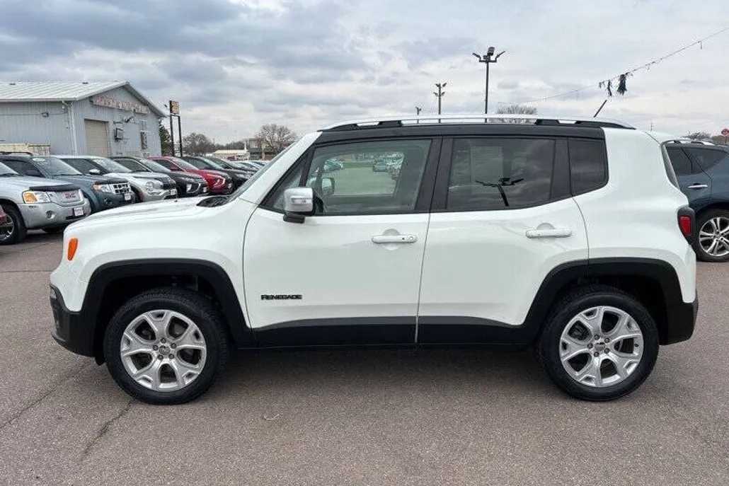 2017 Jeep Renegade Limited photo 1