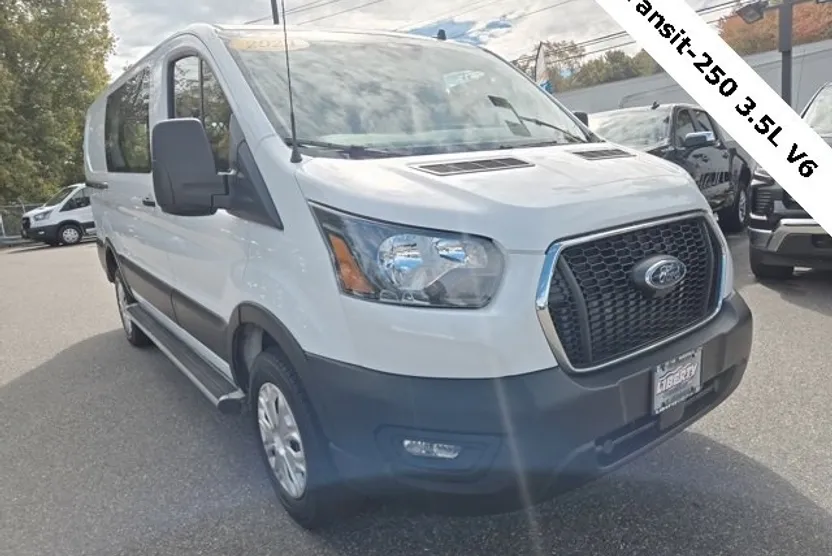 2024 Ford Transit Cargo Van photo 1