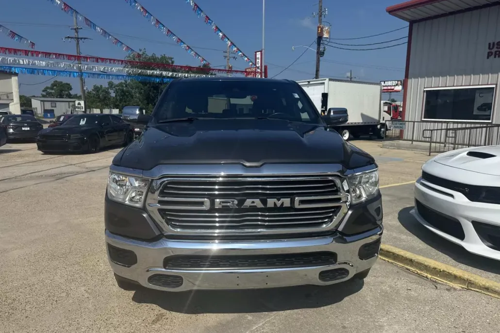 2024 Ram 1500 Laramie photo 1