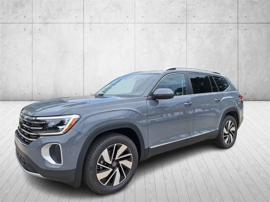 2025 Volkswagen Atlas SEL photo 1