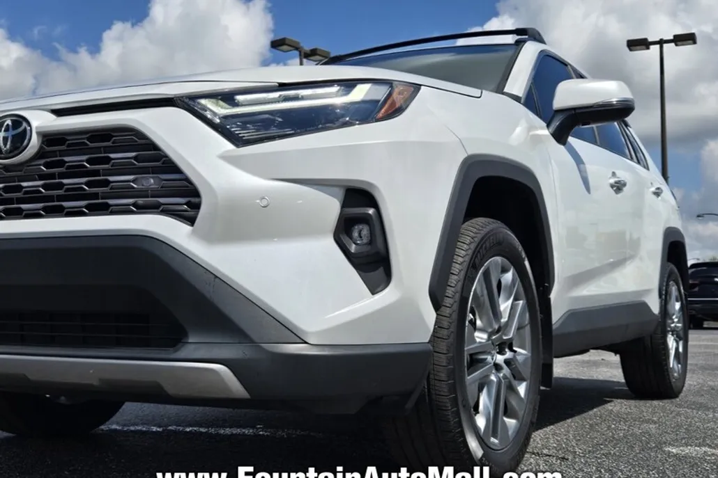 2024 Toyota RAV4 Limited photo 1