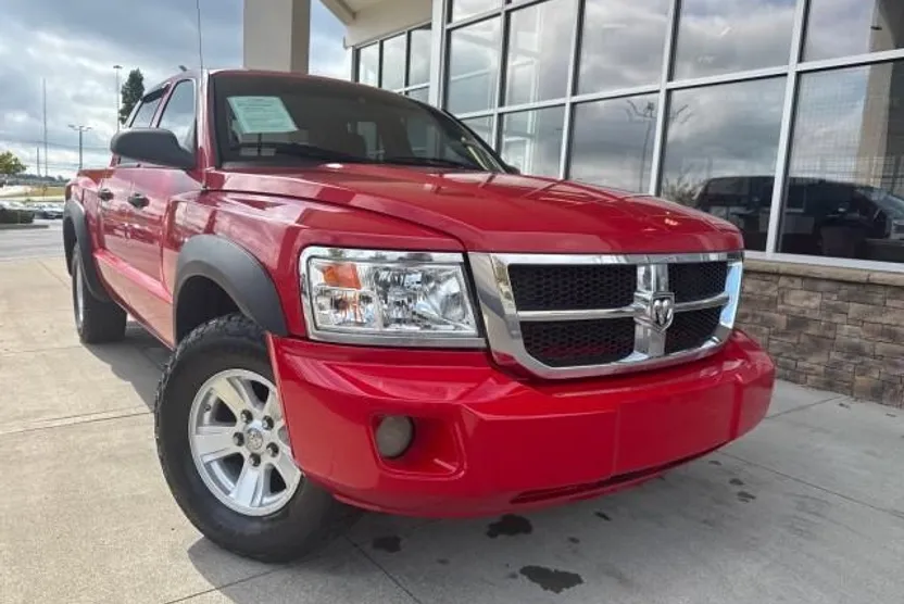 2008 Dodge Dakota SLT photo 1