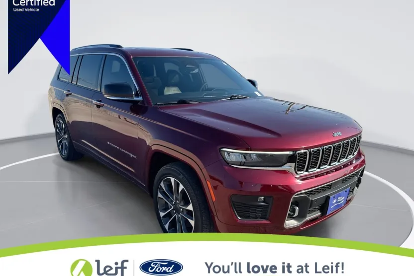 2023 Jeep Grand Cherokee Overland photo 1