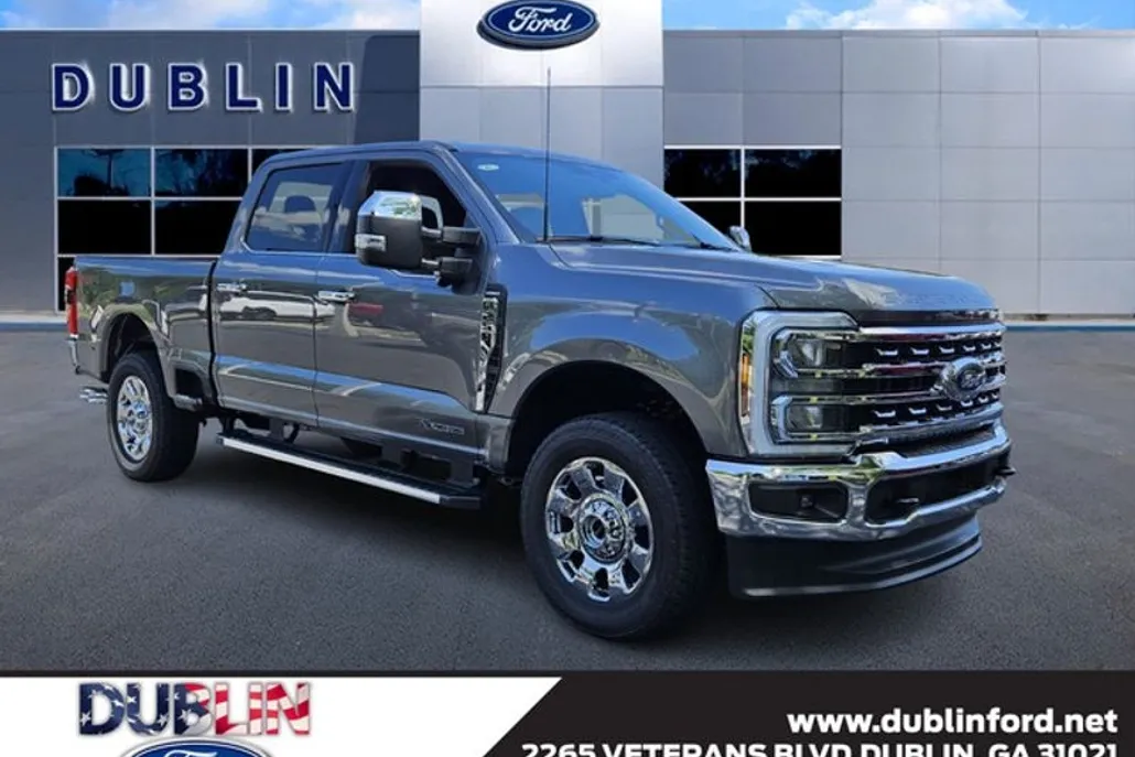 2025 Ford F-250 Lariat photo 1