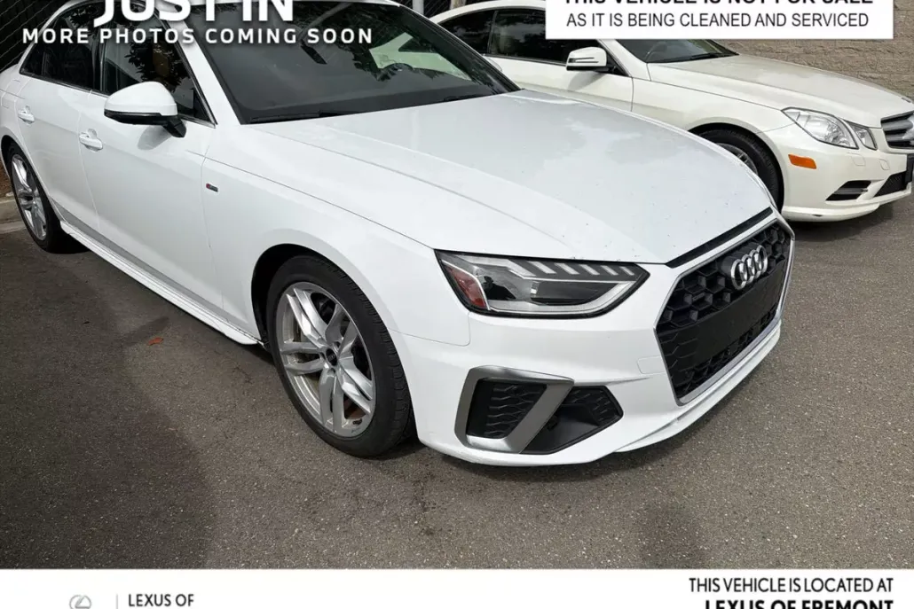 2024 Audi A4 S line Premium Plus photo 1