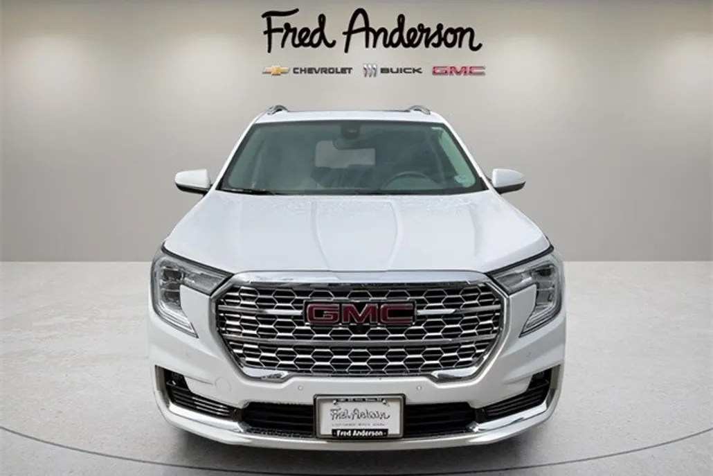 2023 Gmc Terrain Denali photo 1