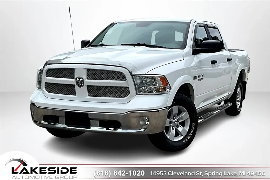 2018 Ram 1500 SLT photo 1